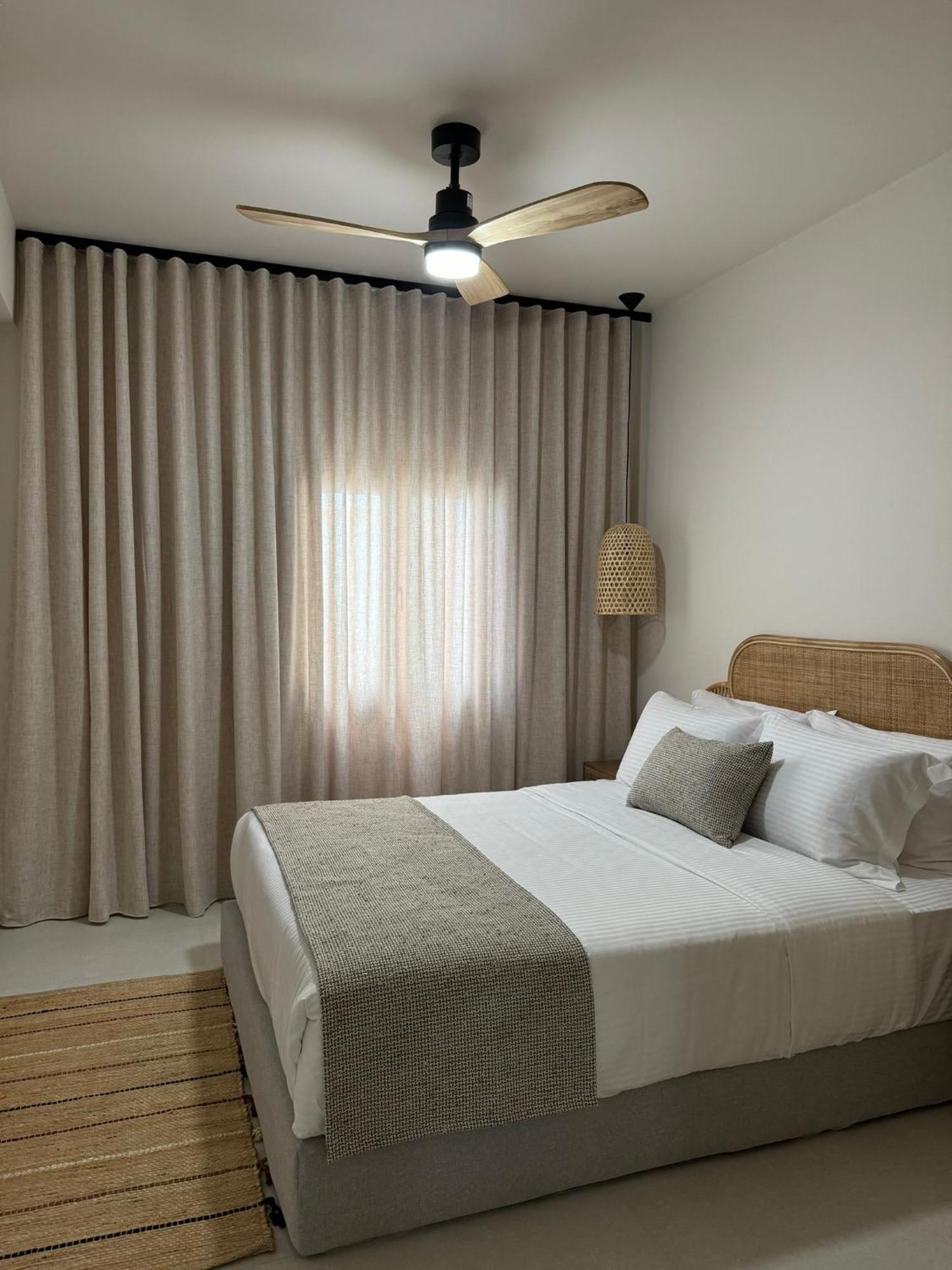 Morfes Luxury Suites By Caldera Houses Firostefani Bagian luar foto